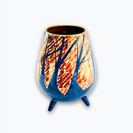 Vasija trípode bosque otoñal en reflejo metálico