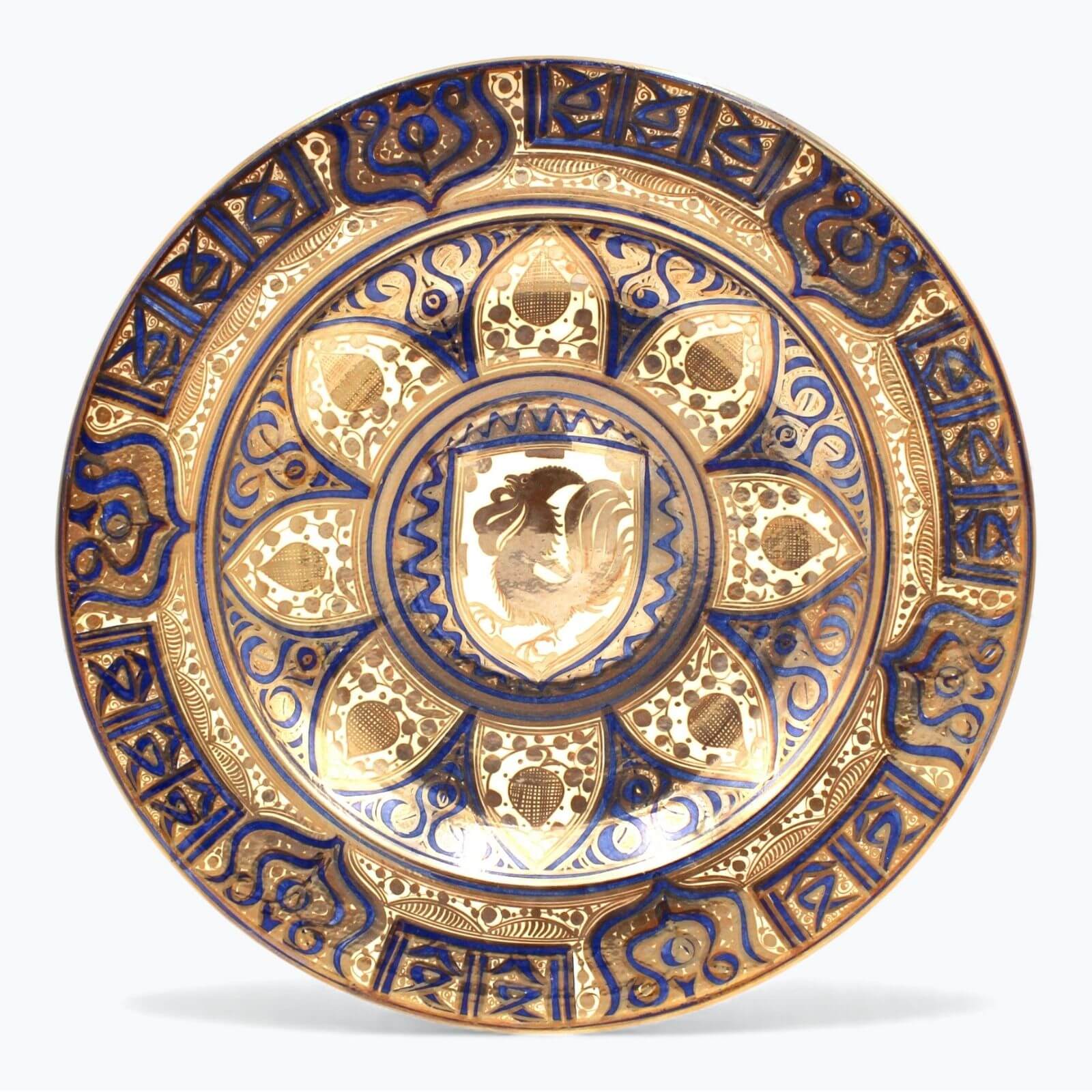 Plato de gallo heráldico en reflejo metálico