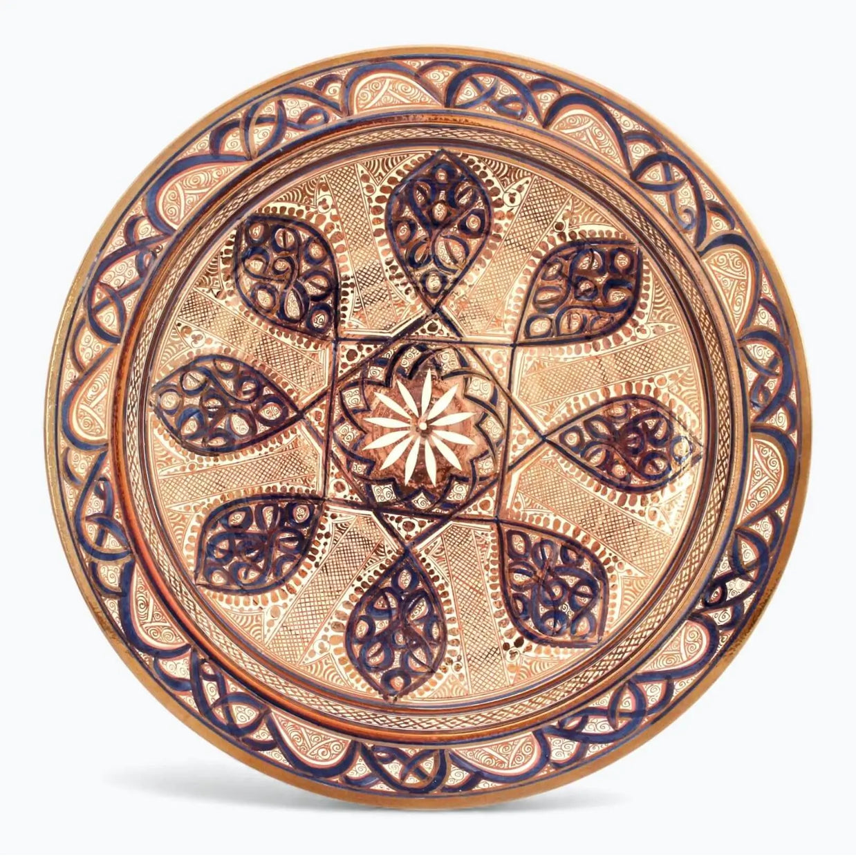 Plato de reflejo metálico con mandala floral de ocho pétalos